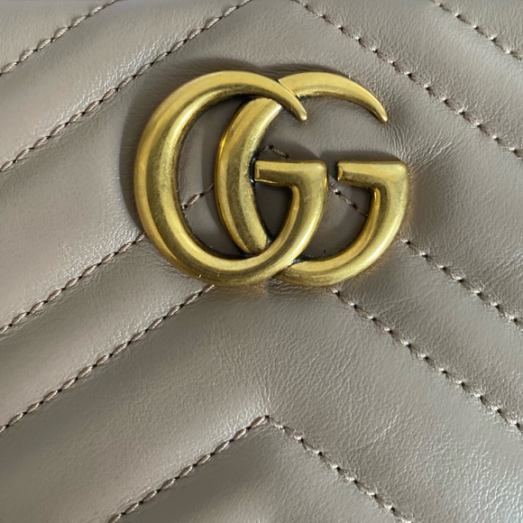 (SOLD) GG Marmont matelassé mini bag - Picture 8 of 16